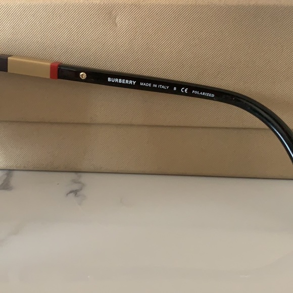 Burberry Sunglasses - Picture 4 of 4